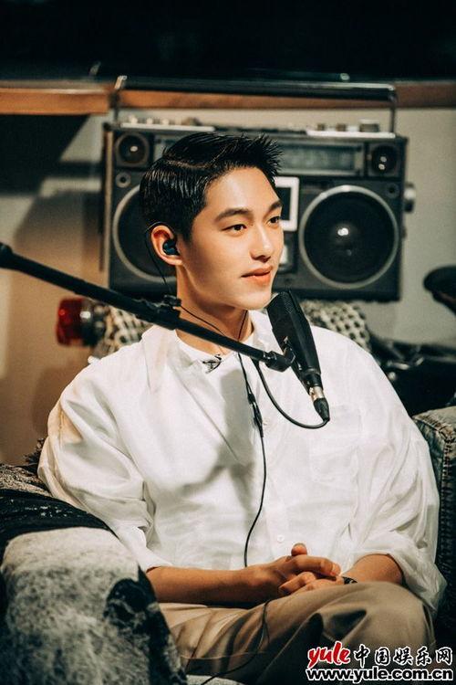 王锵采访爆料视频大全,揭秘娱乐圈幕后真相 第1张 王锵采访爆料视频大全,揭秘娱乐圈幕后真相 第1张