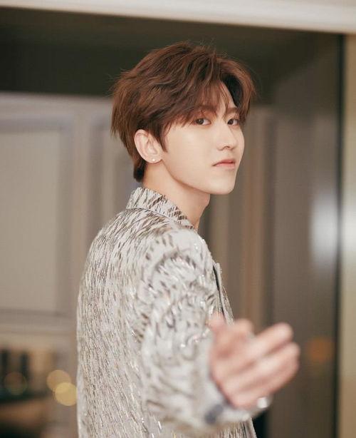 娱乐圈爆料君周深,娱乐圈爆料君的神秘面纱 第2张 娱乐圈爆料君周深,娱乐圈爆料君的神秘面纱 第2张